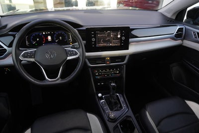 2025 Volkswagen Taos 1.5T SEL