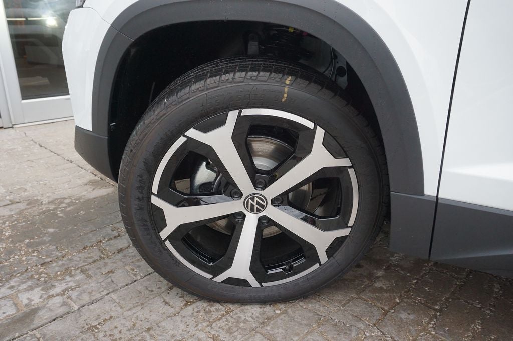 2026 Volkswagen Taos 1.5T SEL