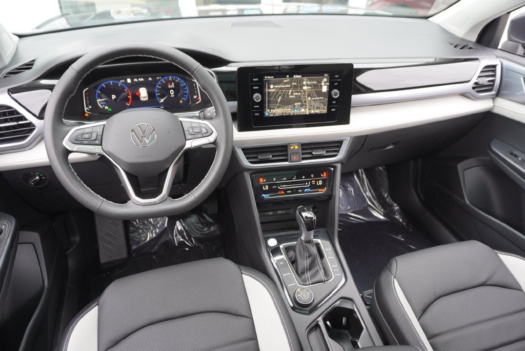 2027 Volkswagen Taos 1.5T SEL