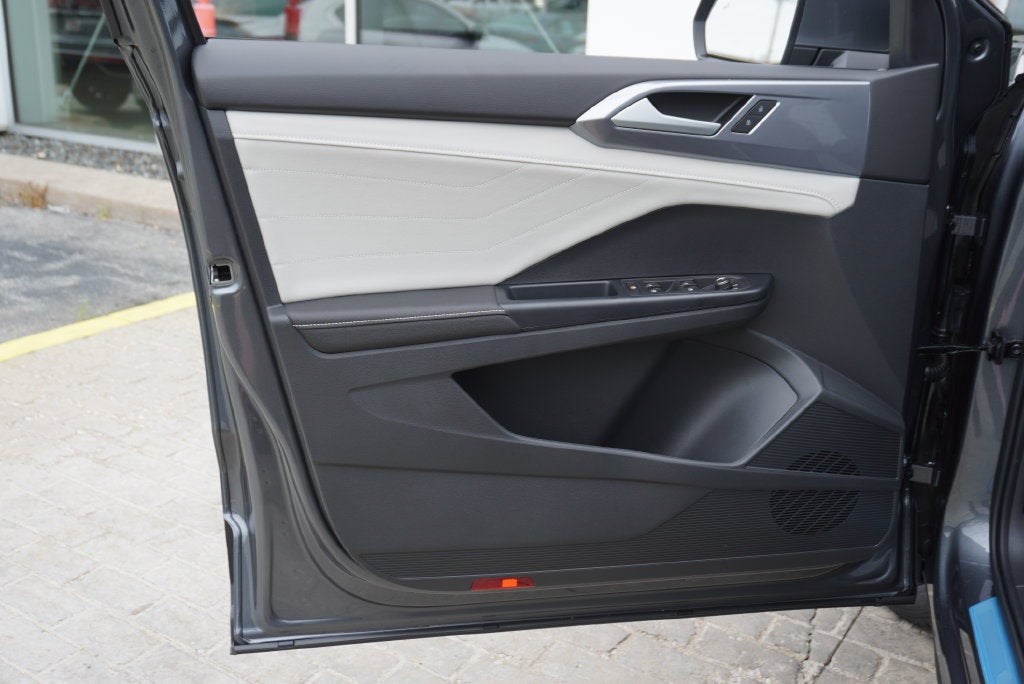 2027 Volkswagen Taos 1.5T SEL