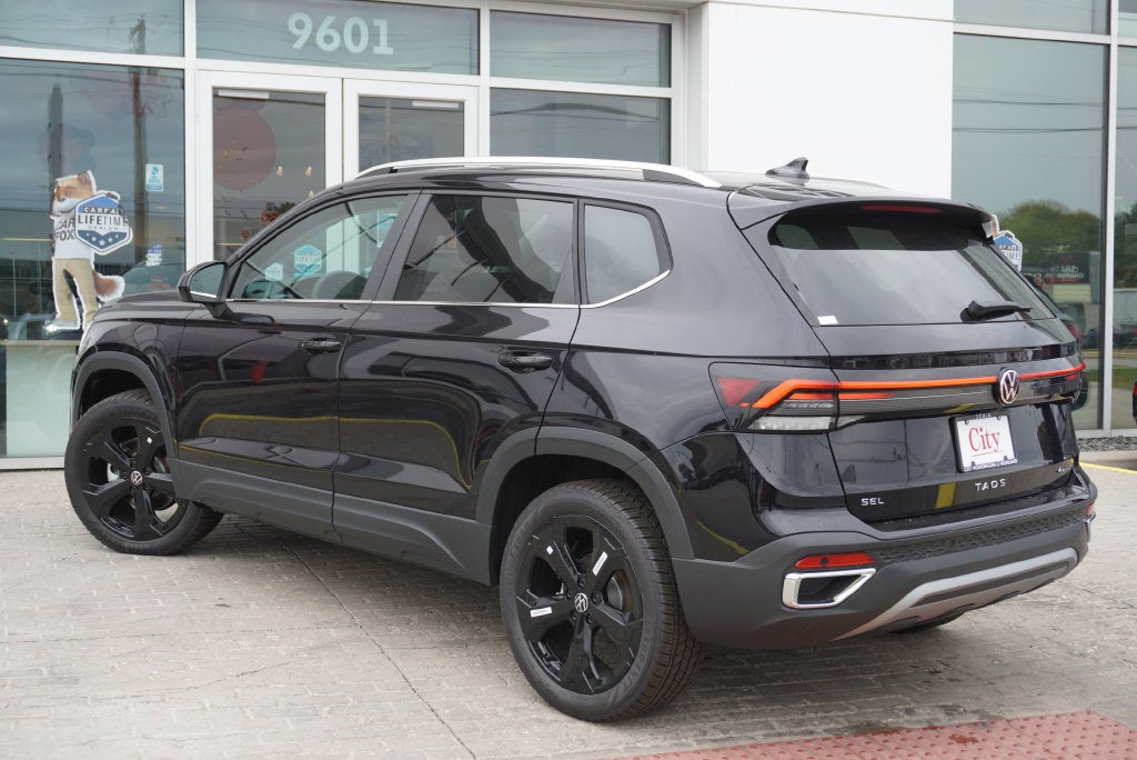 2027 Volkswagen Taos 1.5T SEL