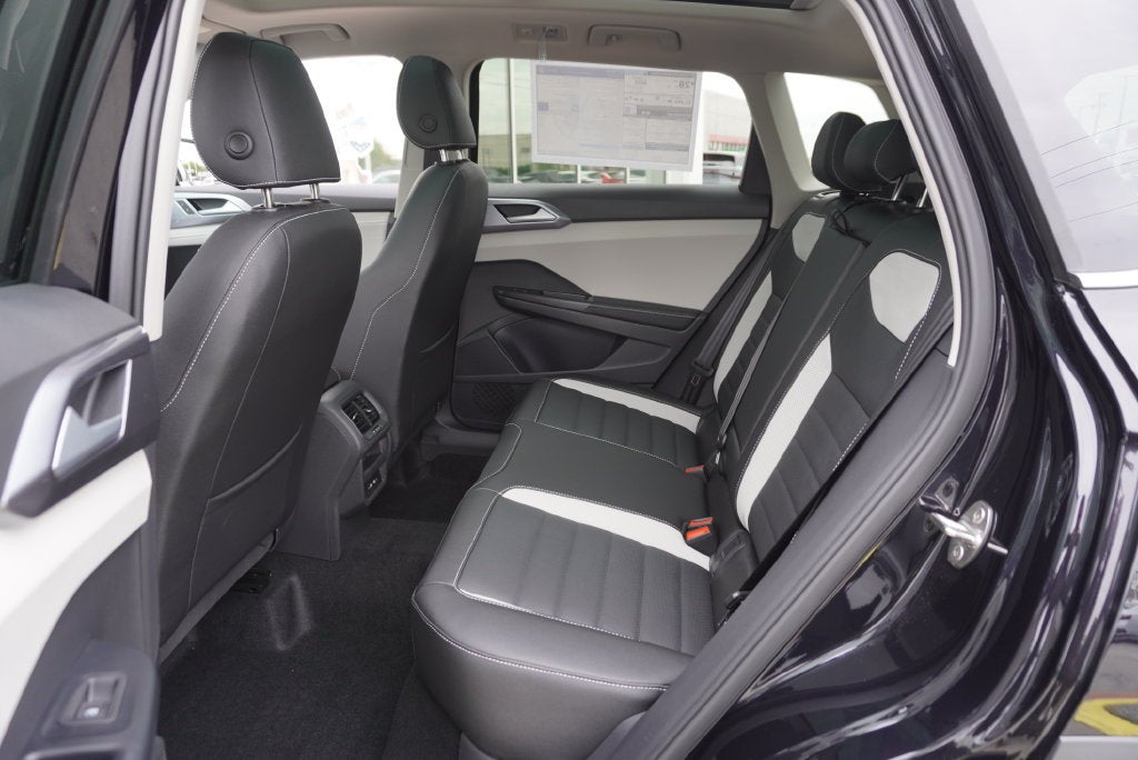 2027 Volkswagen Taos 1.5T SEL
