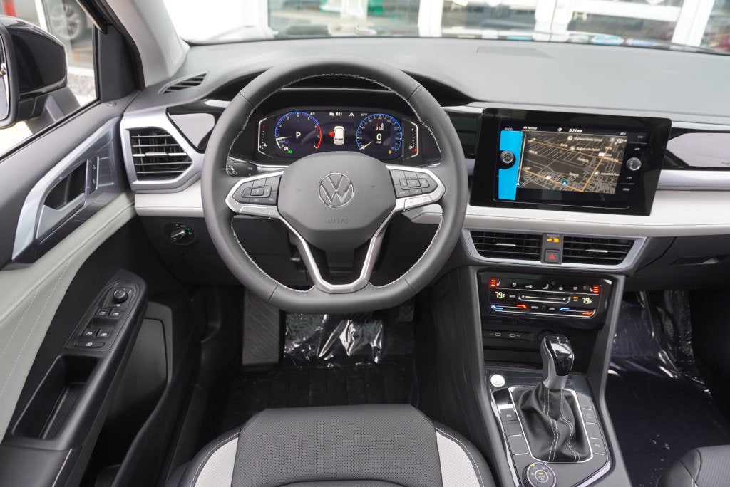 2027 Volkswagen Taos 1.5T SEL