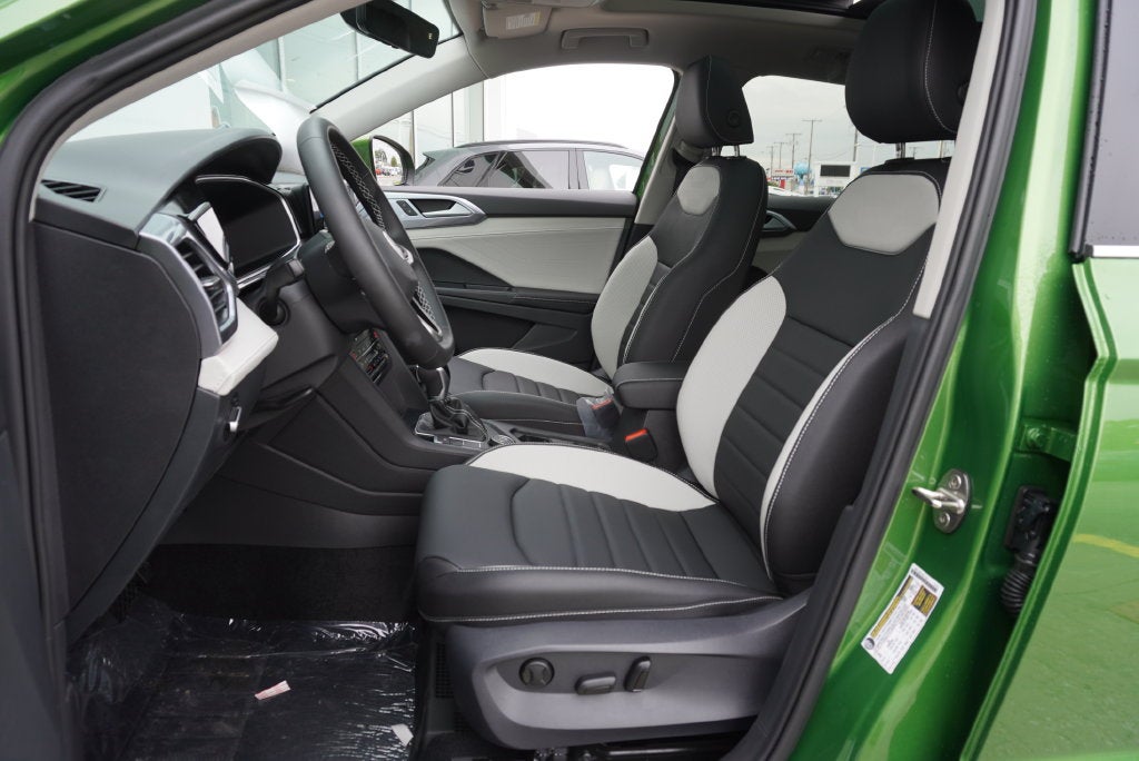 2027 Volkswagen Taos 1.5T SEL