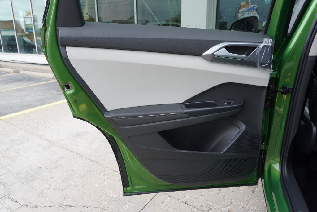 2027 Volkswagen Taos 1.5T SEL