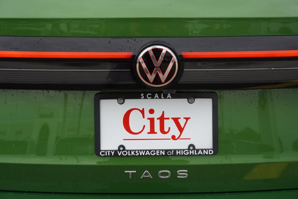2027 Volkswagen Taos 1.5T SEL