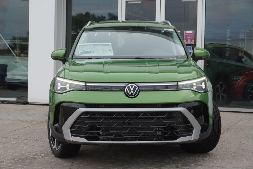 2027 Volkswagen Taos 1.5T SEL