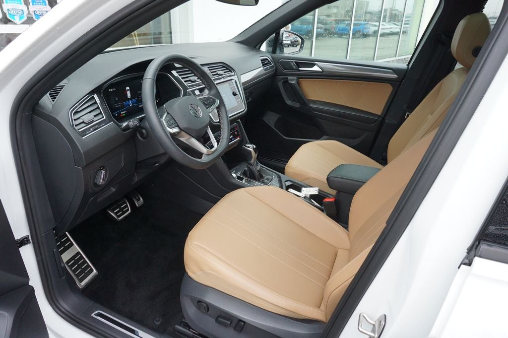 2023 Volkswagen Tiguan 2.0T SE R-Line Black