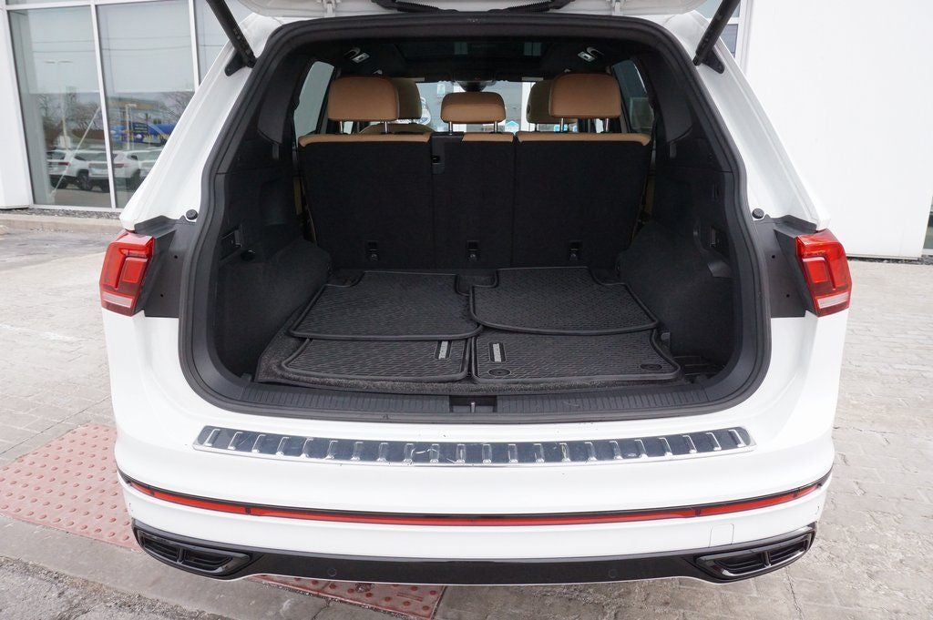 2022 Volkswagen Tiguan 2.0T SE R-Line Black