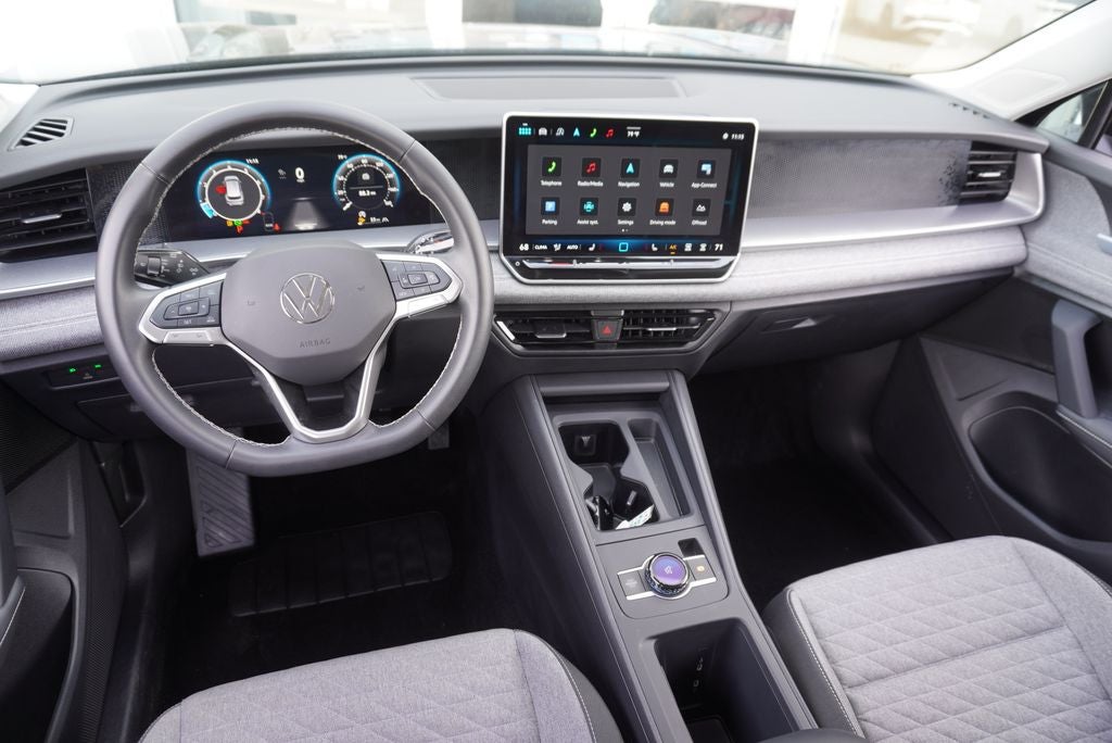 2025 Volkswagen Tiguan 2.0T S
