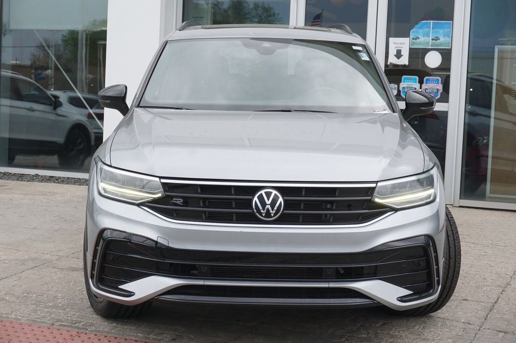 2023 Volkswagen Tiguan 2.0T SE R-Line Black