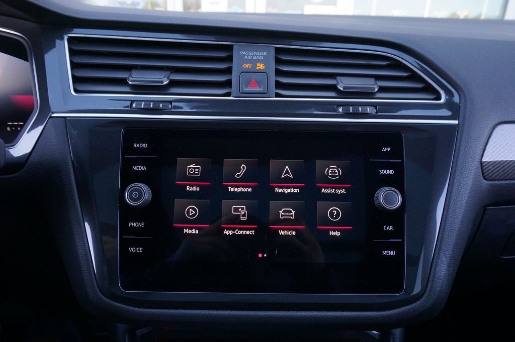 2023 Volkswagen Tiguan 2.0T SE R-Line Black