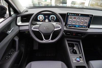 2025 Volkswagen Tiguan 2.0T SE