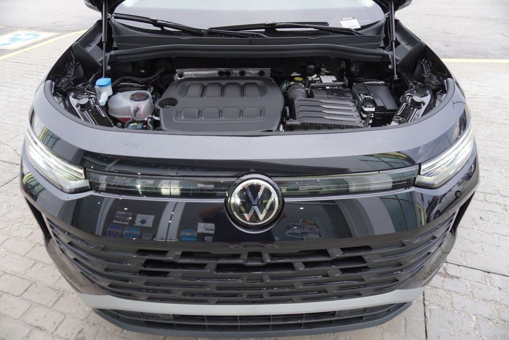 2025 Volkswagen Tiguan 2.0T SE