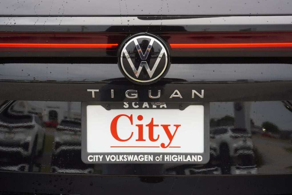 2025 Volkswagen Tiguan 2.0T SE