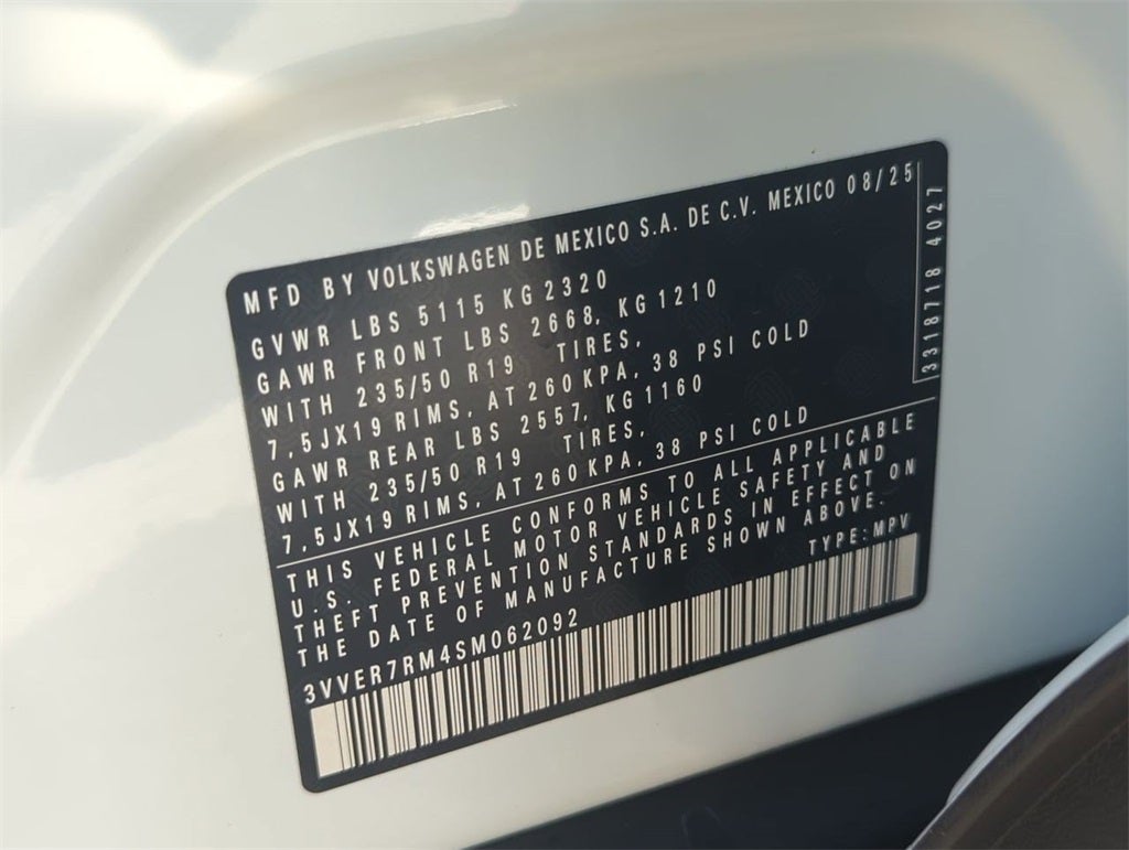 2025 Volkswagen Tiguan 2.0T SE