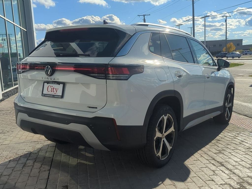 2025 Volkswagen Tiguan 2.0T SE