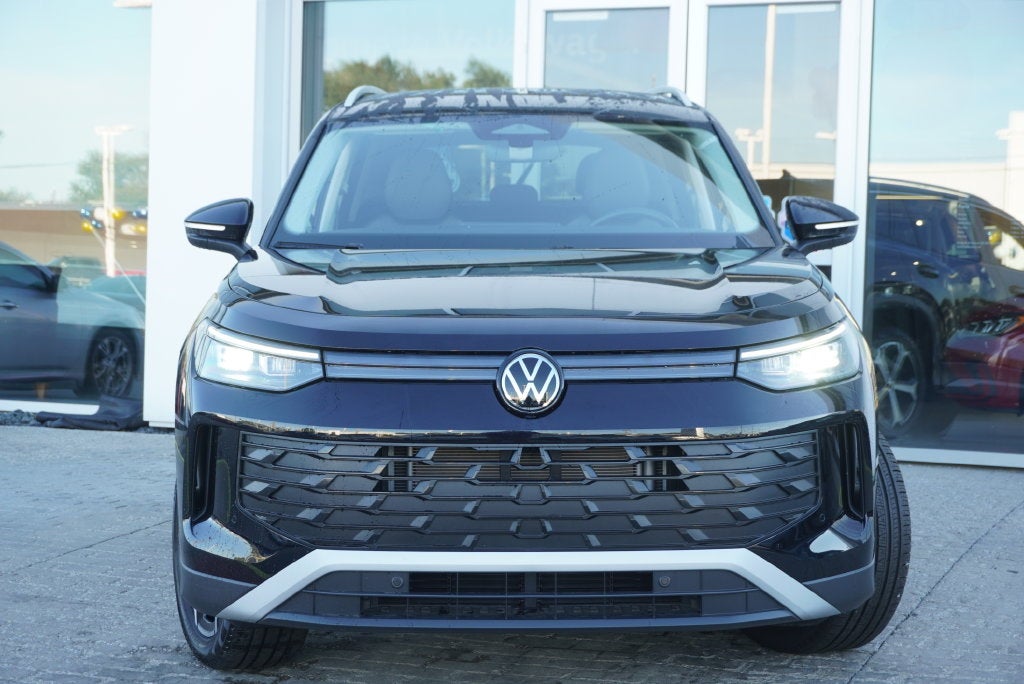2025 Volkswagen Tiguan 2.0T SE