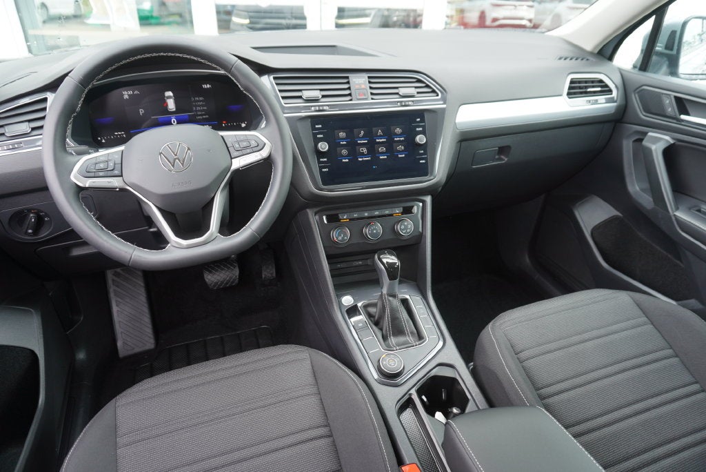 2024 Volkswagen Tiguan 2.0T S