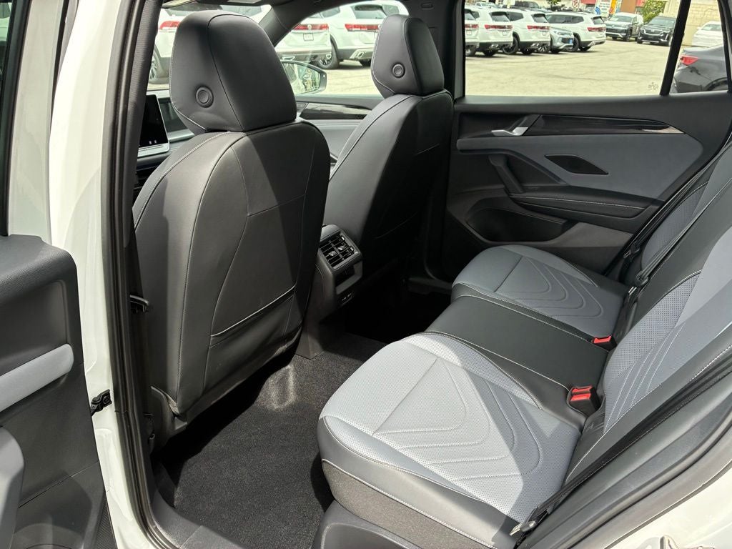 2025 Volkswagen Tiguan 2.0T SE R-Line Black