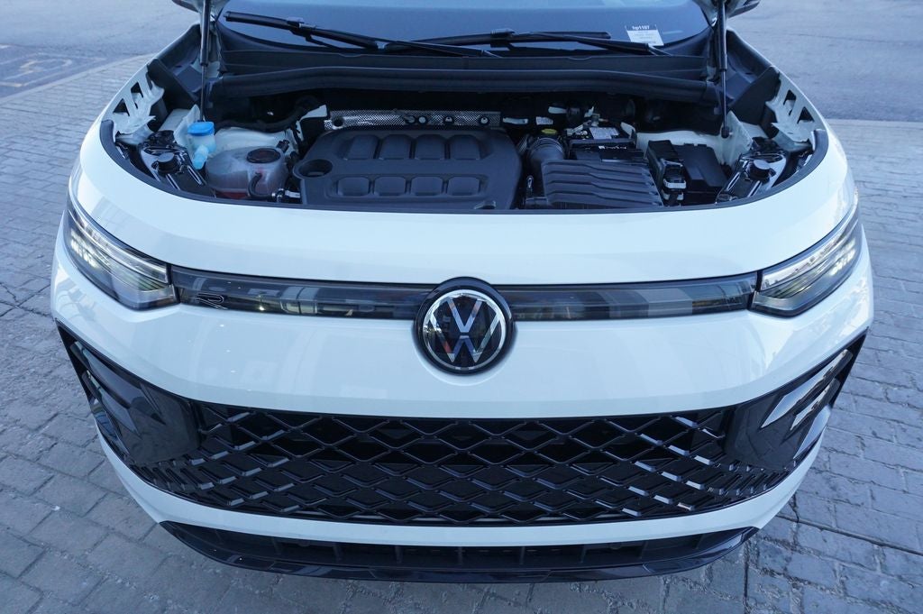 2025 Volkswagen Tiguan 2.0T SE R-Line Black