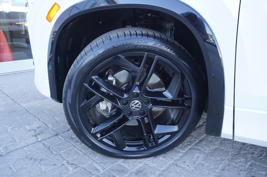 2025 Volkswagen Tiguan 2.0T SE R-Line Black