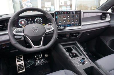 2026 Volkswagen Tiguan 2.0T SE R-Line Black