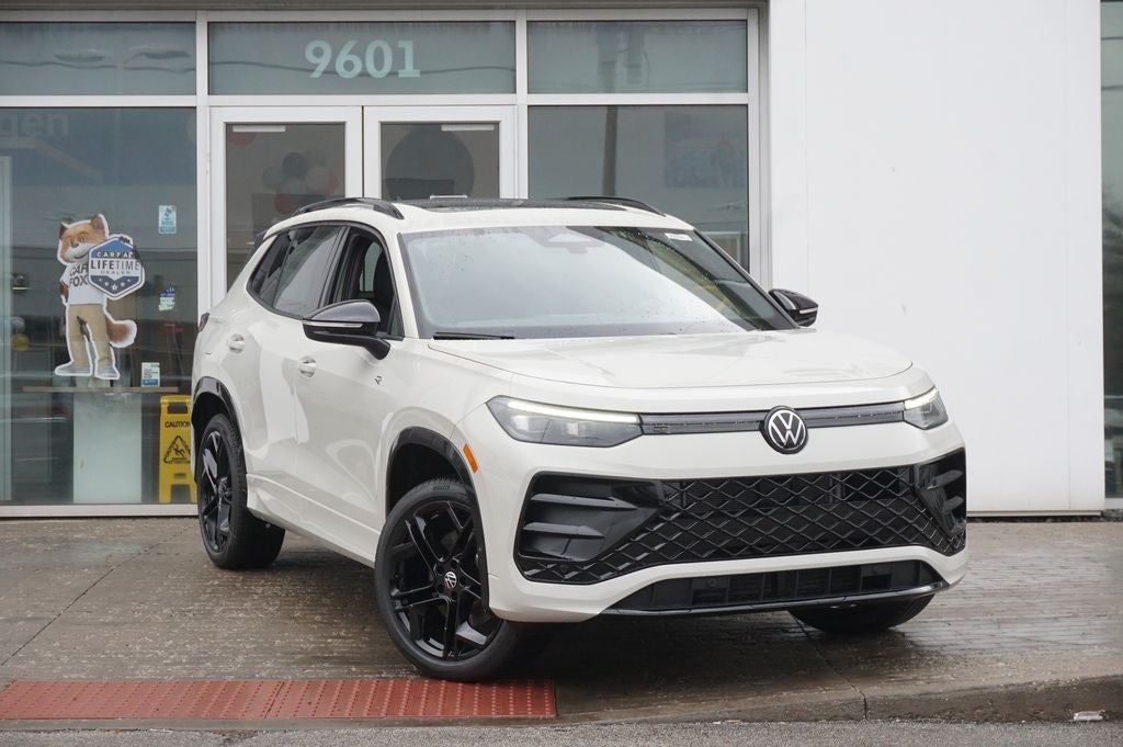 2026 Volkswagen Tiguan 2.0T SE R-Line Black