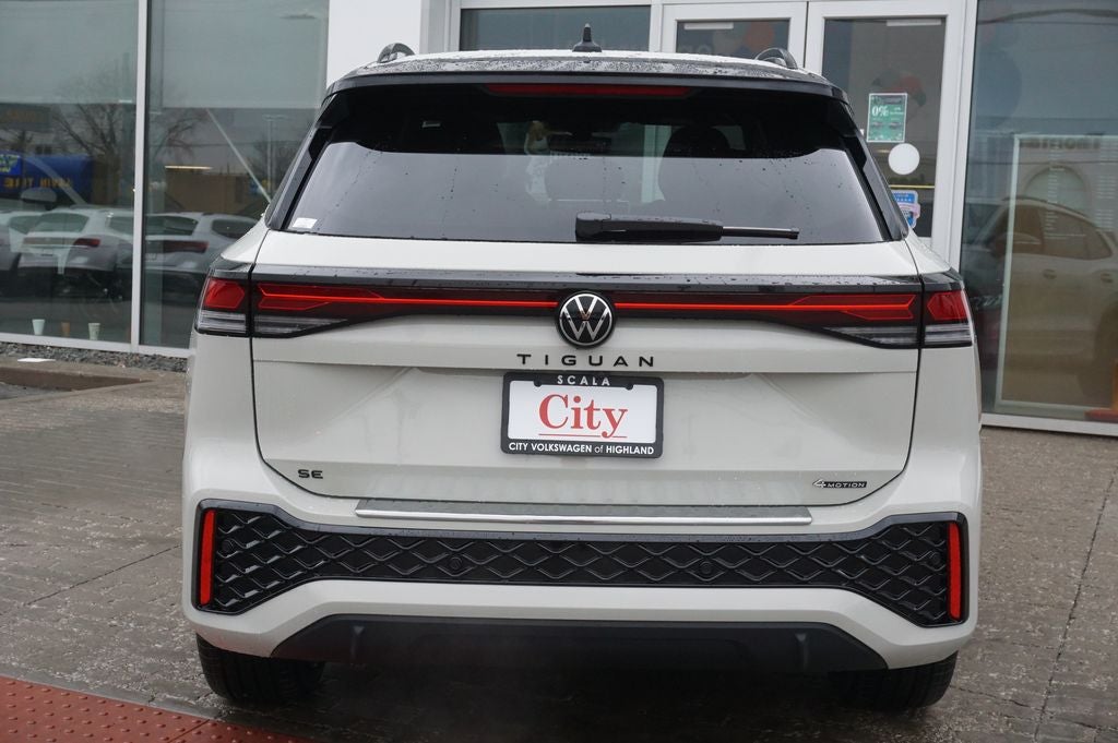 2026 Volkswagen Tiguan 2.0T SE R-Line Black