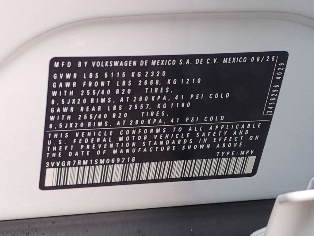 2025 Volkswagen Tiguan 2.0T SE R-Line Black