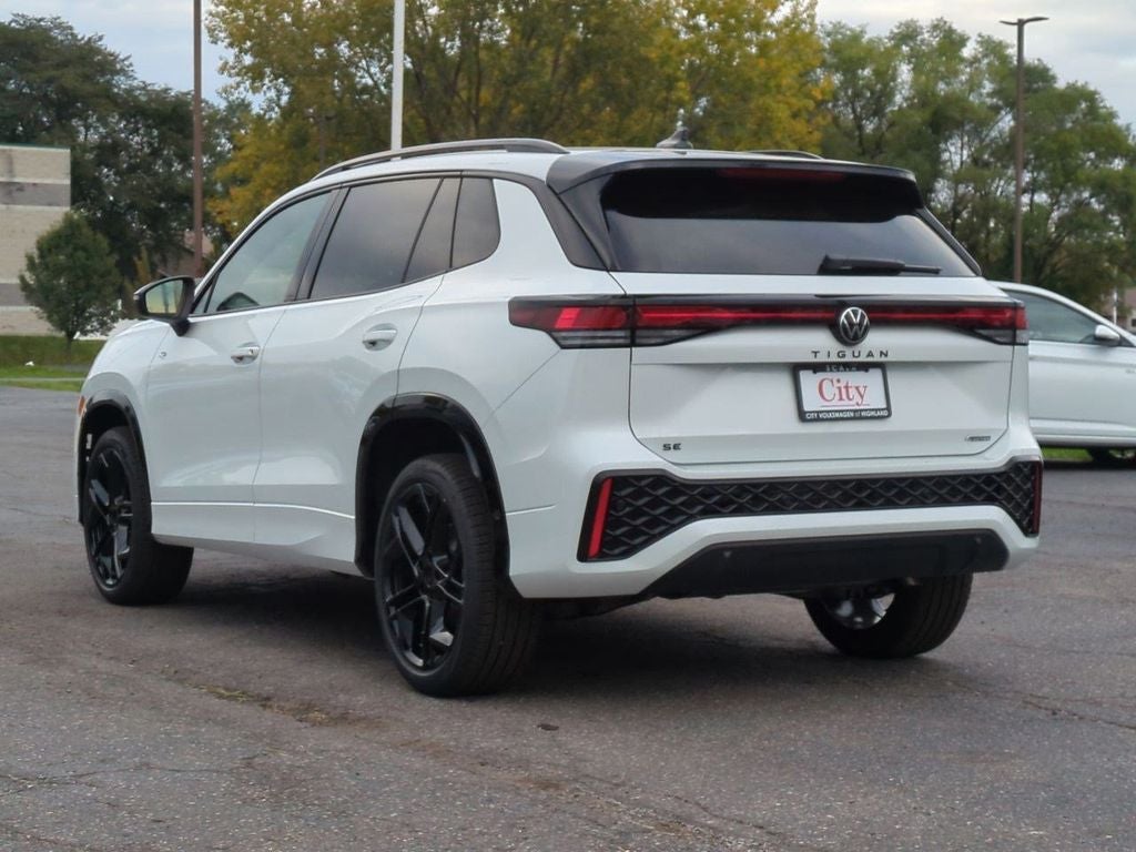 2025 Volkswagen Tiguan 2.0T SE R-Line Black