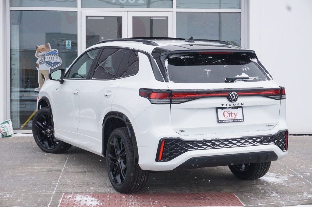 2026 Volkswagen Tiguan 2.0T SE R-Line Black