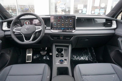 2026 Volkswagen Tiguan 2.0T SE R-Line Black