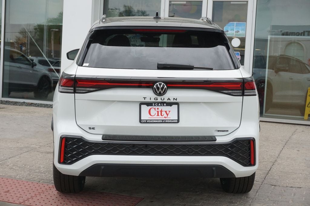2026 Volkswagen Tiguan 2.0T SE R-Line Black