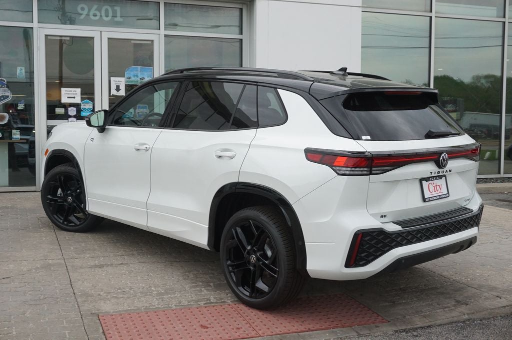 2026 Volkswagen Tiguan 2.0T SE R-Line Black
