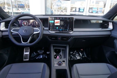 2026 Volkswagen Tiguan 2.0T SE R-Line Black