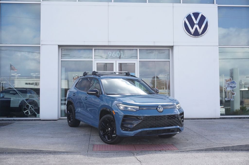 2025 Volkswagen Tiguan 2.0T SE R-Line Black