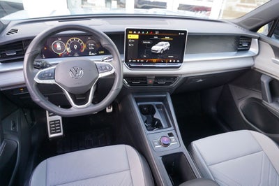 2025 Volkswagen Tiguan 2.0T SE R-Line Black