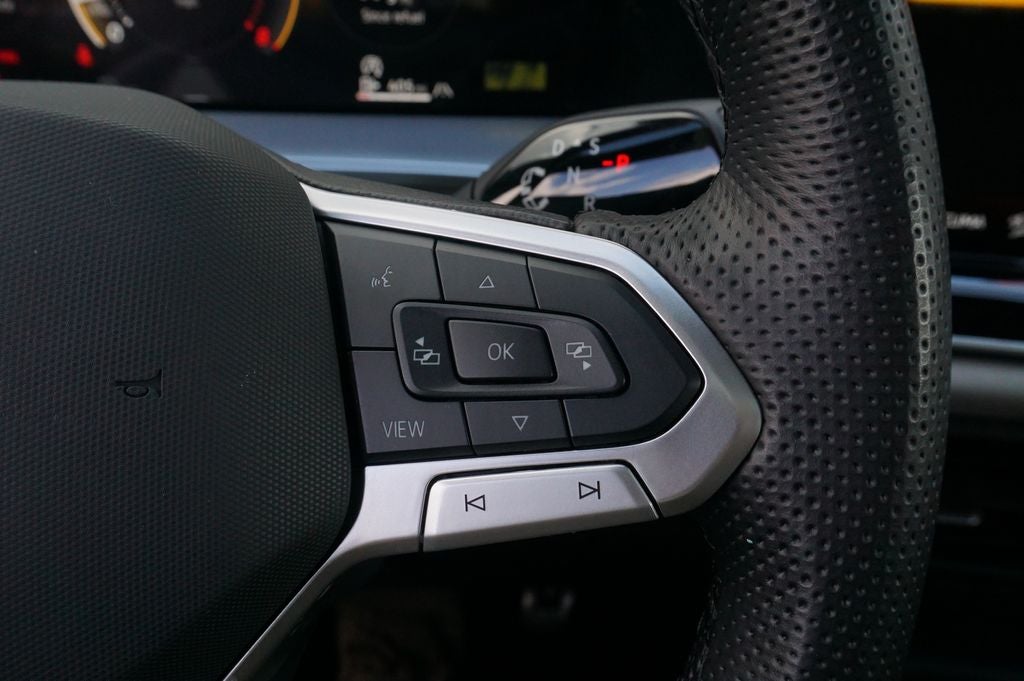 2025 Volkswagen Tiguan 2.0T SE R-Line Black