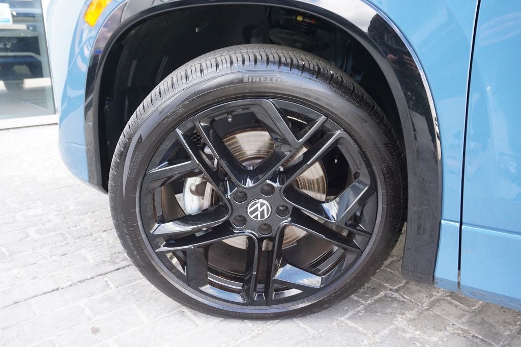 2025 Volkswagen Tiguan 2.0T SE R-Line Black