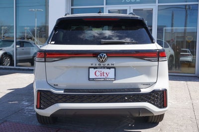 2026 Volkswagen Tiguan 2.0T SE R-Line Black