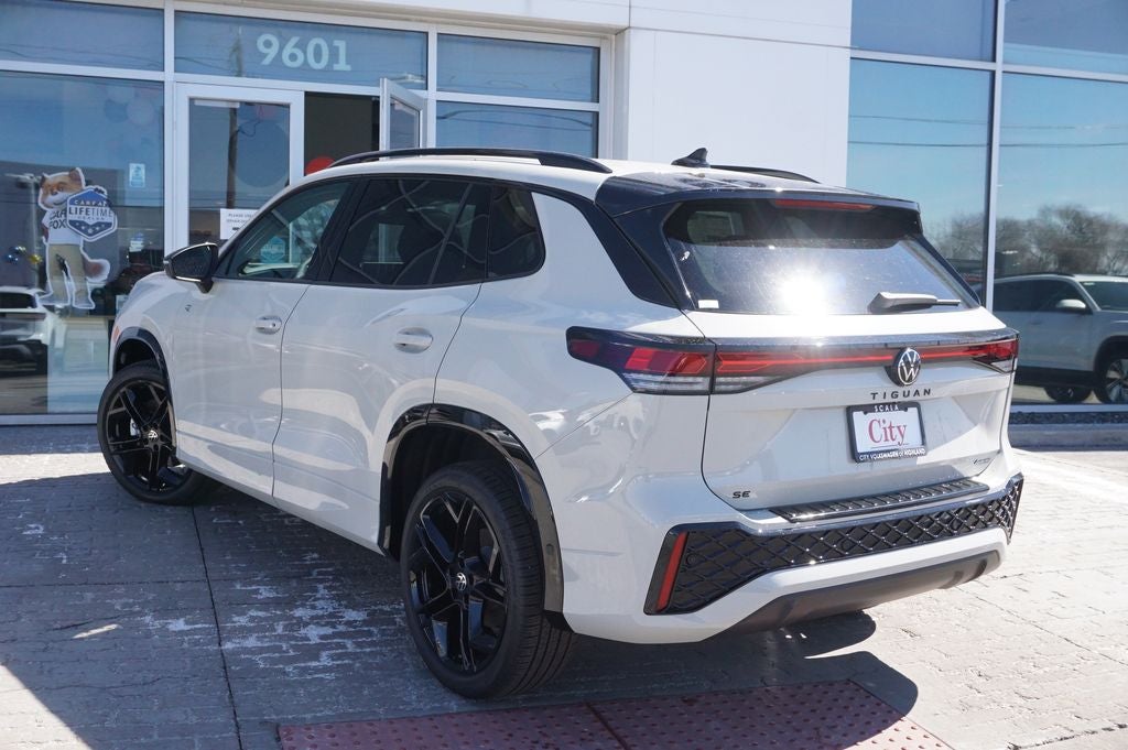 2026 Volkswagen Tiguan 2.0T SE R-Line Black