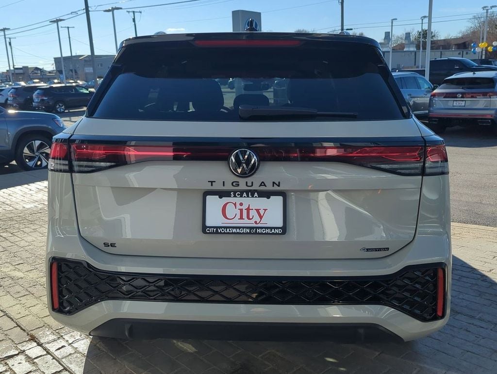 2026 Volkswagen Tiguan 2.0T SE R-Line Black