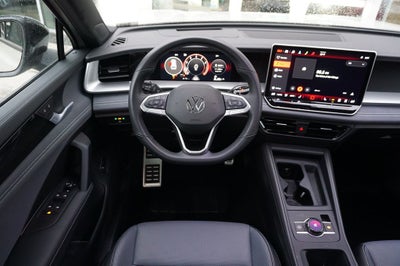 2025 Volkswagen Tiguan 2.0T SE R-Line Black