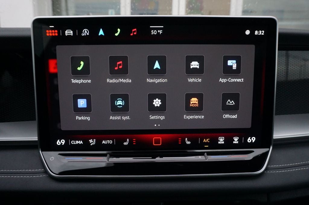 2025 Volkswagen Tiguan 2.0T SE R-Line Black
