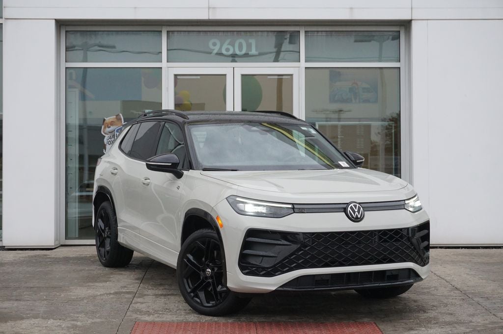 2025 Volkswagen Tiguan 2.0T SE R-Line Black