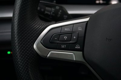 2025 Volkswagen Tiguan 2.0T SE R-Line Black