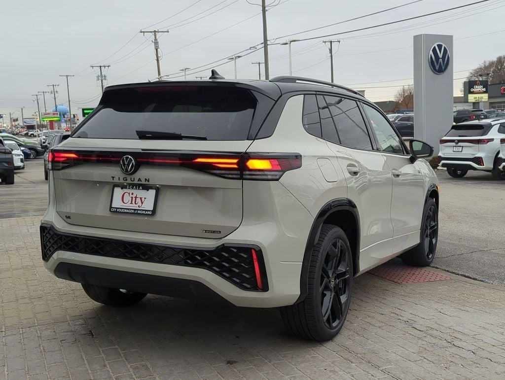 2026 Volkswagen Tiguan 2.0T SE R-Line Black