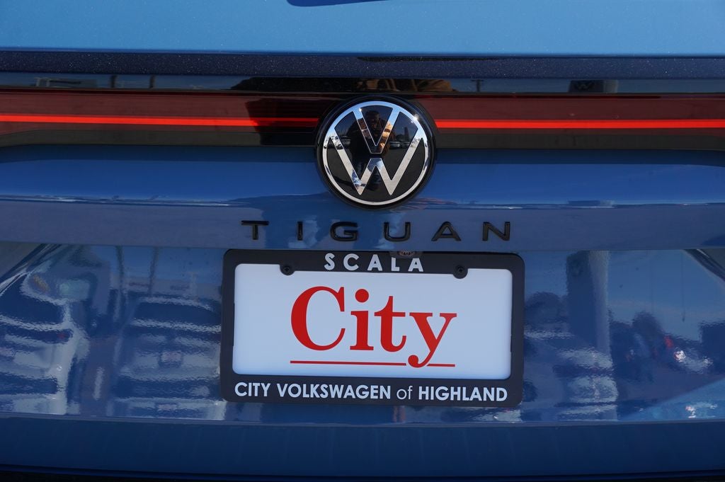 2026 Volkswagen Tiguan 2.0T SE R-Line Black