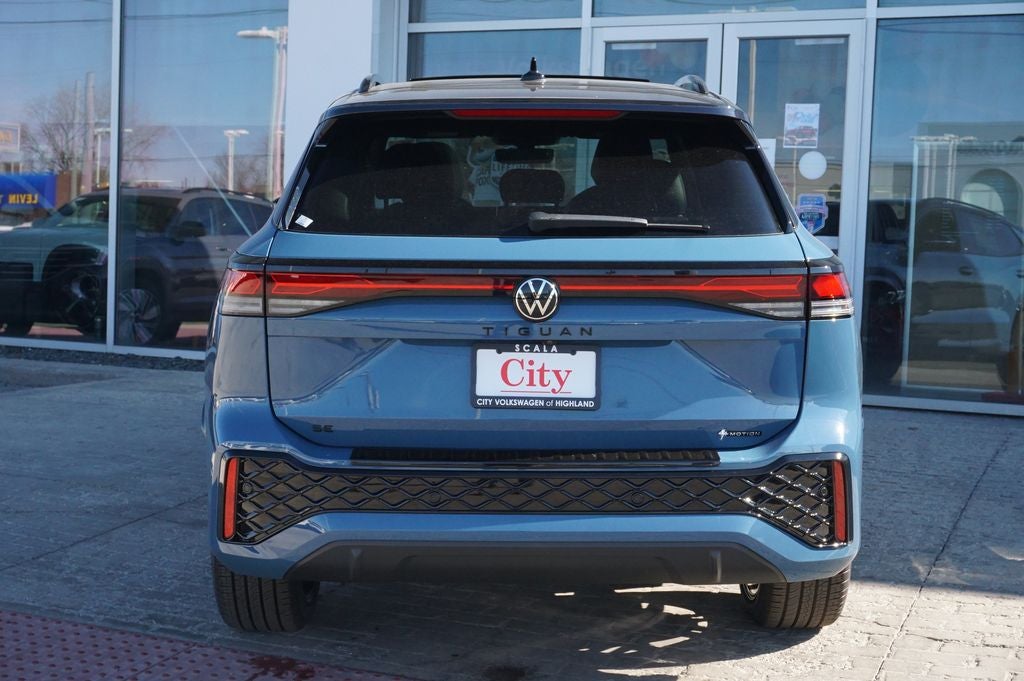 2026 Volkswagen Tiguan 2.0T SE R-Line Black